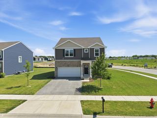 185 Aviana Avenue, Hobart, IN 46342