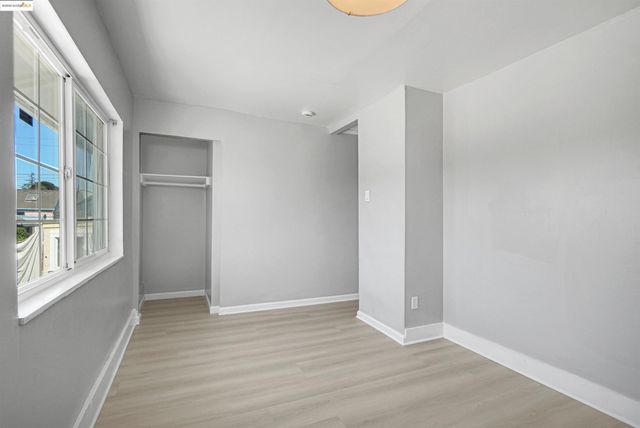 2207 E 19th St, Oakland, CA 94606