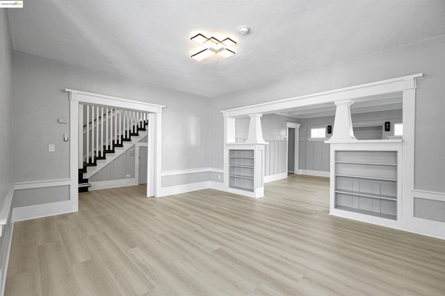 2207 E 19th St, Oakland, CA 94606