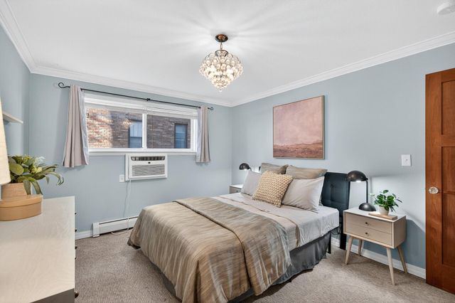 2700 W 44th Street 104, Minneapolis, MN 55410