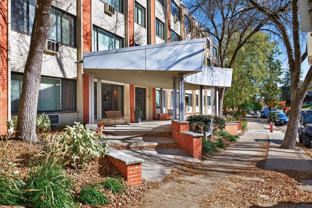 2700 W 44th Street 104, Minneapolis, MN 55410