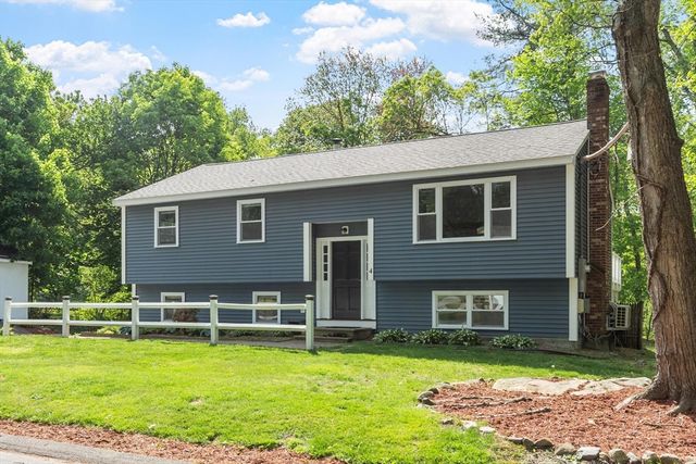 4 Louis Rd, Tewksbury, MA 01876