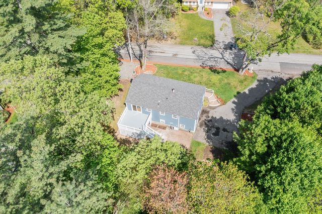 4 Louis Rd, Tewksbury, MA 01876