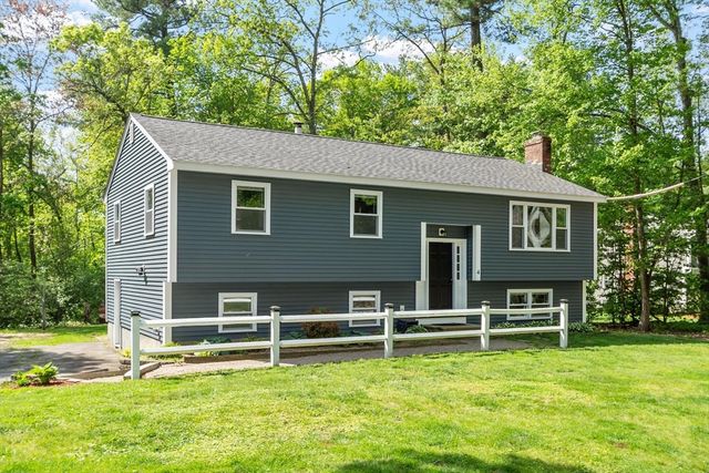 4 Louis Rd, Tewksbury, MA 01876