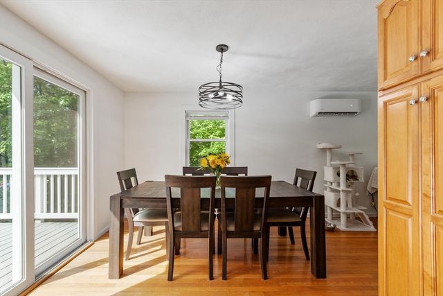 4 Louis Rd, Tewksbury, MA 01876