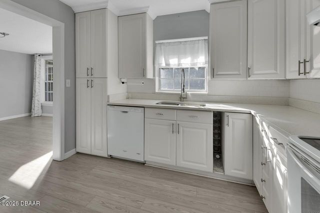 616 W Minnesota Avenue, Deland, FL 32720