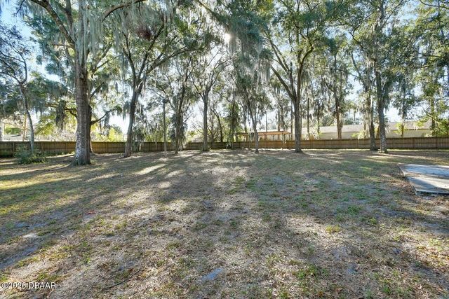 616 W Minnesota Avenue, Deland, FL 32720