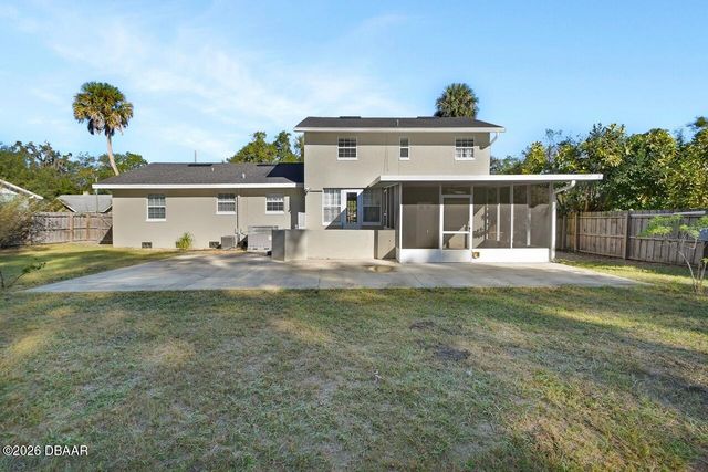 616 W Minnesota Avenue, Deland, FL 32720