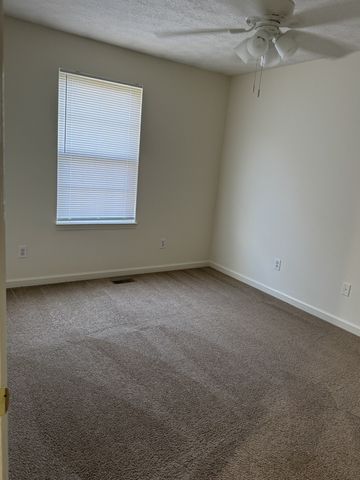 223 Hidden Acres Dr Apt A, Lebanon, TN 37087