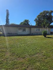 1512 Huntdale ST E, Lehigh Acres, FL 33936
