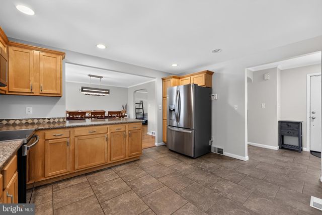 422 CONARD DR, Springfield, PA 19064