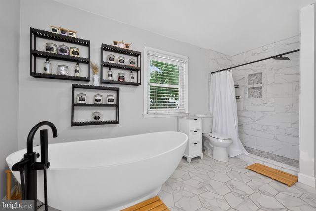422 CONARD DR, Springfield, PA 19064