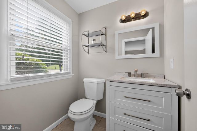 422 CONARD DR, Springfield, PA 19064