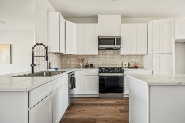 1516 Natural Bridge LN, Pflugerville, TX 78660