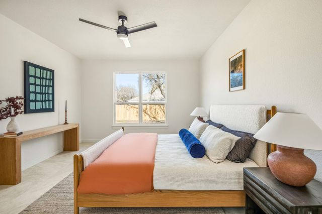 1516 Natural Bridge LN, Pflugerville, TX 78660