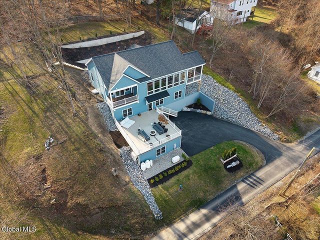 91 Rodgers Lane, Saratoga, NY 12866