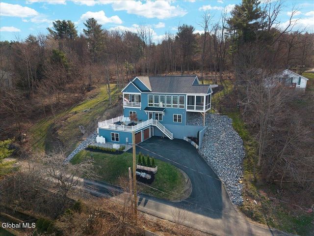 91 Rodgers Lane, Saratoga, NY 12866
