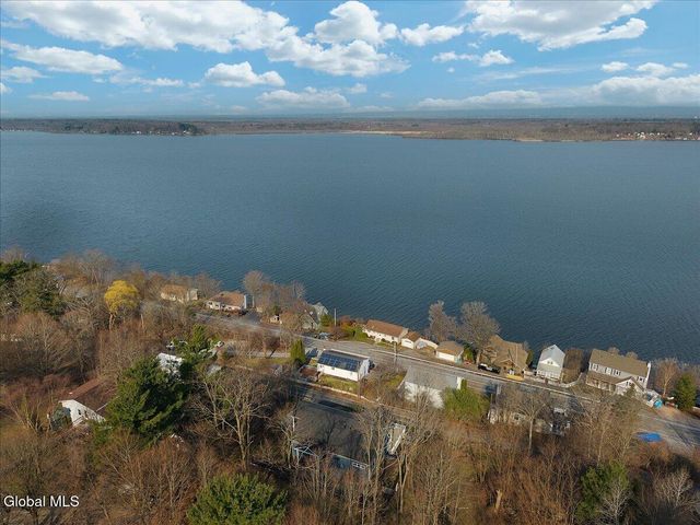 91 Rodgers Lane, Saratoga, NY 12866
