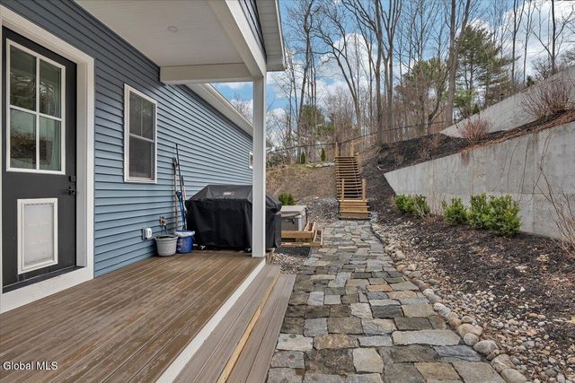 91 Rodgers Lane, Saratoga, NY 12866