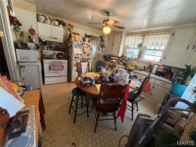 613 Wabash Avenue, Belleville, IL 62220