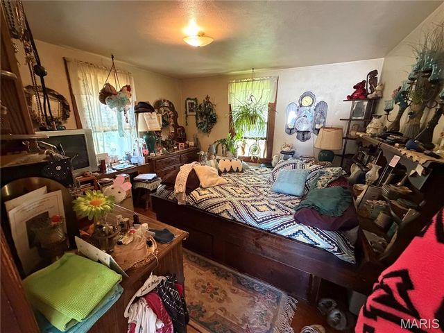 613 Wabash Avenue, Belleville, IL 62220
