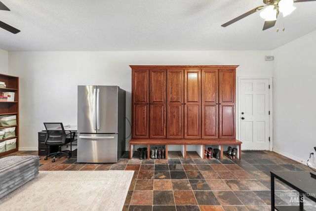 1888 Candleridge Dr., Twin Falls, ID 83301