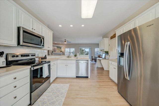 1114 8Th Fairway LN, Huddleston, VA 24104