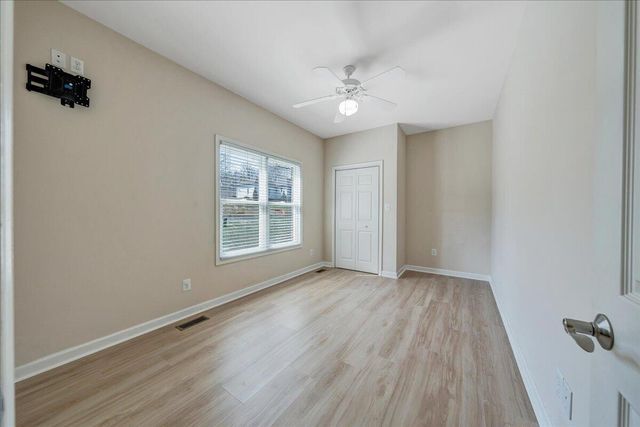 1114 8Th Fairway LN, Huddleston, VA 24104