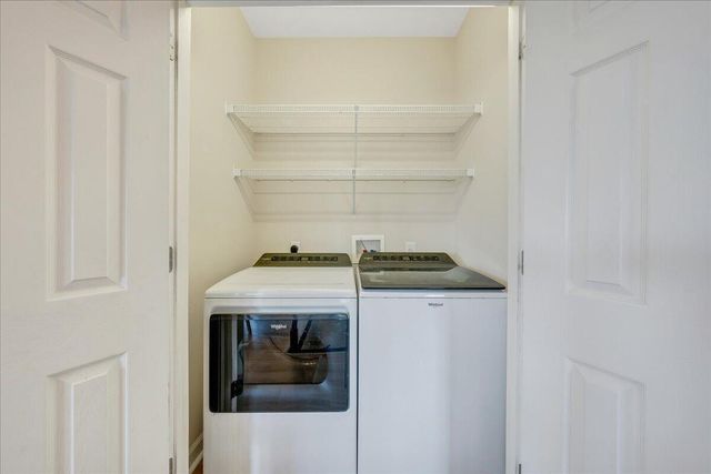 1114 8Th Fairway LN, Huddleston, VA 24104