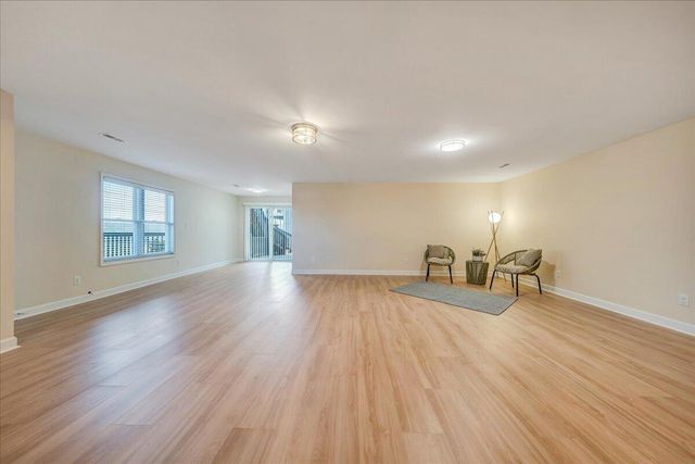 1114 8Th Fairway LN, Huddleston, VA 24104