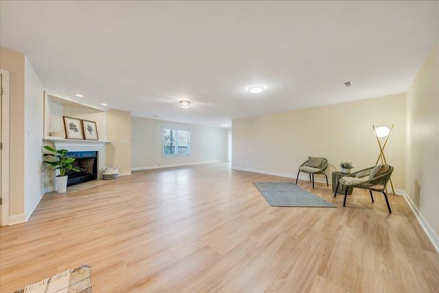 1114 8Th Fairway LN, Huddleston, VA 24104