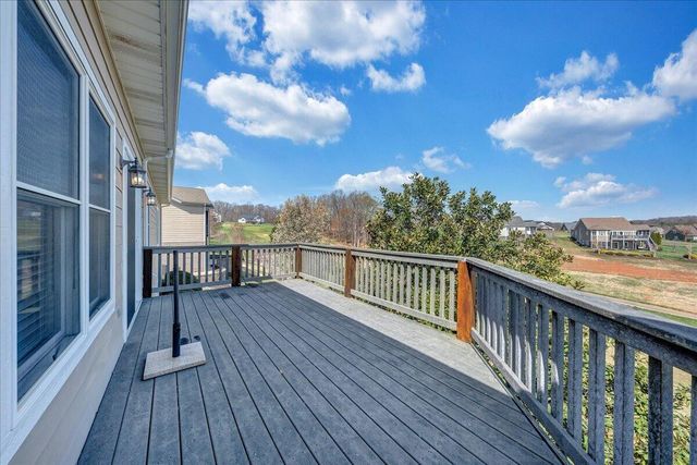 1114 8Th Fairway LN, Huddleston, VA 24104