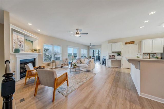 1114 8Th Fairway LN, Huddleston, VA 24104