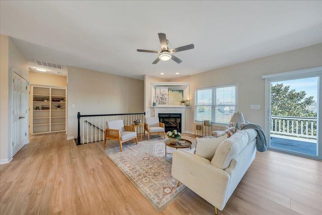 1114 8Th Fairway LN, Huddleston, VA 24104