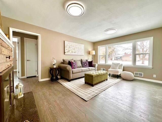 6219 64th STREET, Kenosha, WI 53142