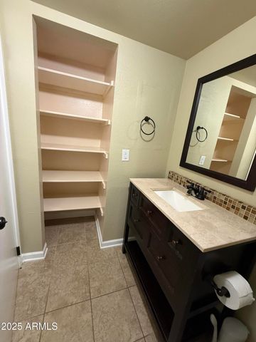 1425 E DESERT COVE Avenue E 66, Phoenix, AZ 85020