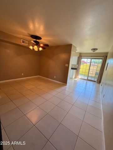 1425 E DESERT COVE Avenue E 66, Phoenix, AZ 85020