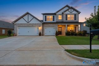 7588 Addison Drive, Huntsville, AL 35806