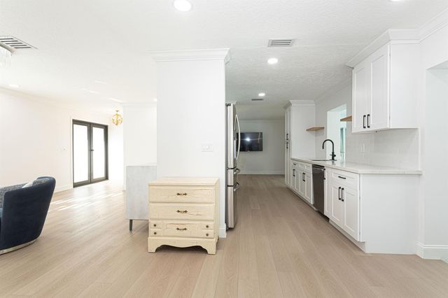 2013 Ardley Road, North Palm Beach, FL 33408