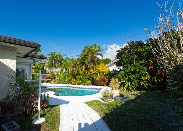 2013 Ardley Road, North Palm Beach, FL 33408