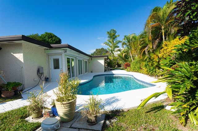 2013 Ardley Road, North Palm Beach, FL 33408