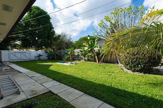 2013 Ardley Road, North Palm Beach, FL 33408