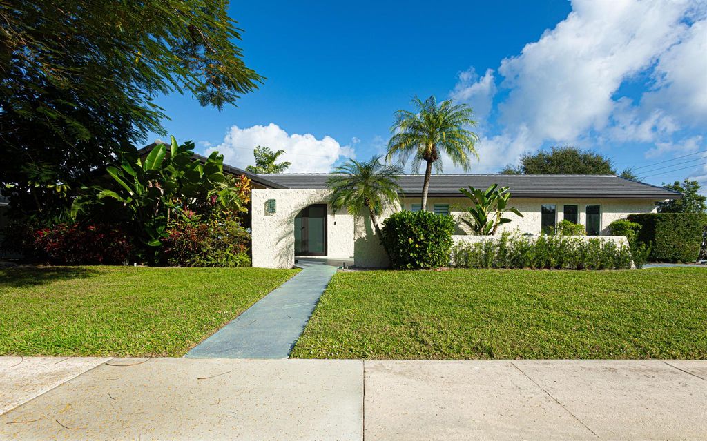 2013 Ardley Road, North Palm Beach, FL 33408