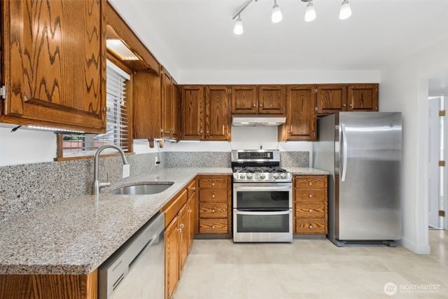 14204 12th Avenue SW, Burien, WA 98166