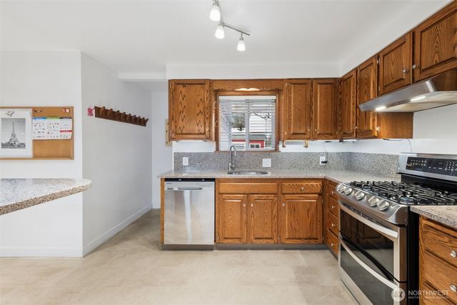 14204 12th Avenue SW, Burien, WA 98166