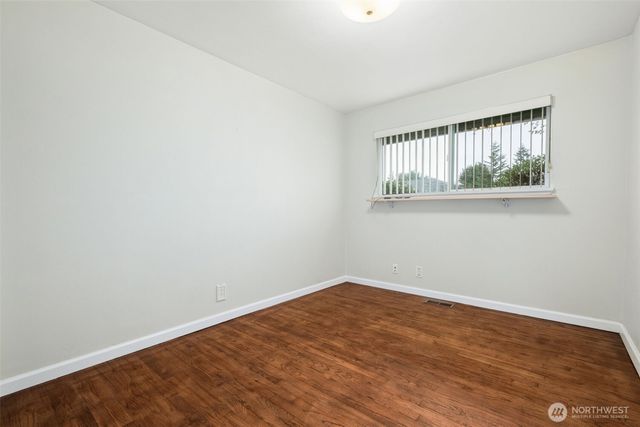 14204 12th Avenue SW, Burien, WA 98166