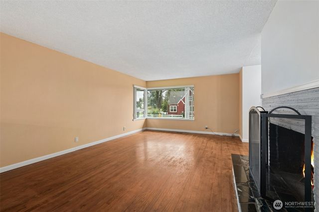 14204 12th Avenue SW, Burien, WA 98166