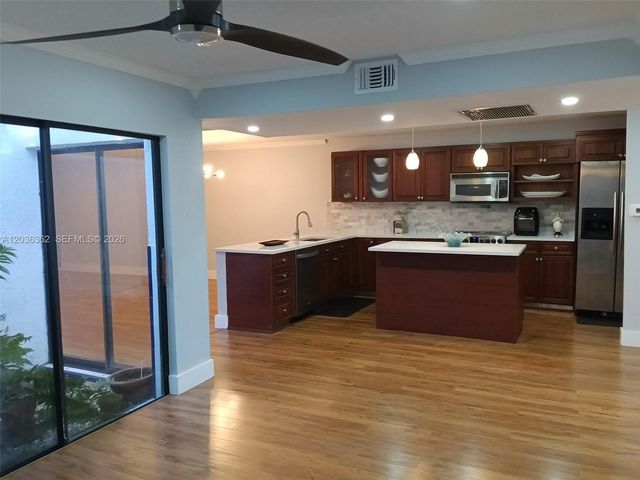1700 SW 131st Place Cir S, Miami, FL 33175