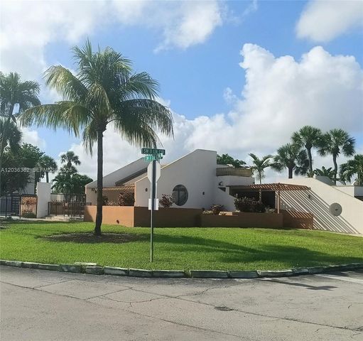 1700 SW 131st Place Cir S, Miami, FL 33175