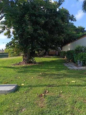 1700 SW 131st Place Cir S, Miami, FL 33175